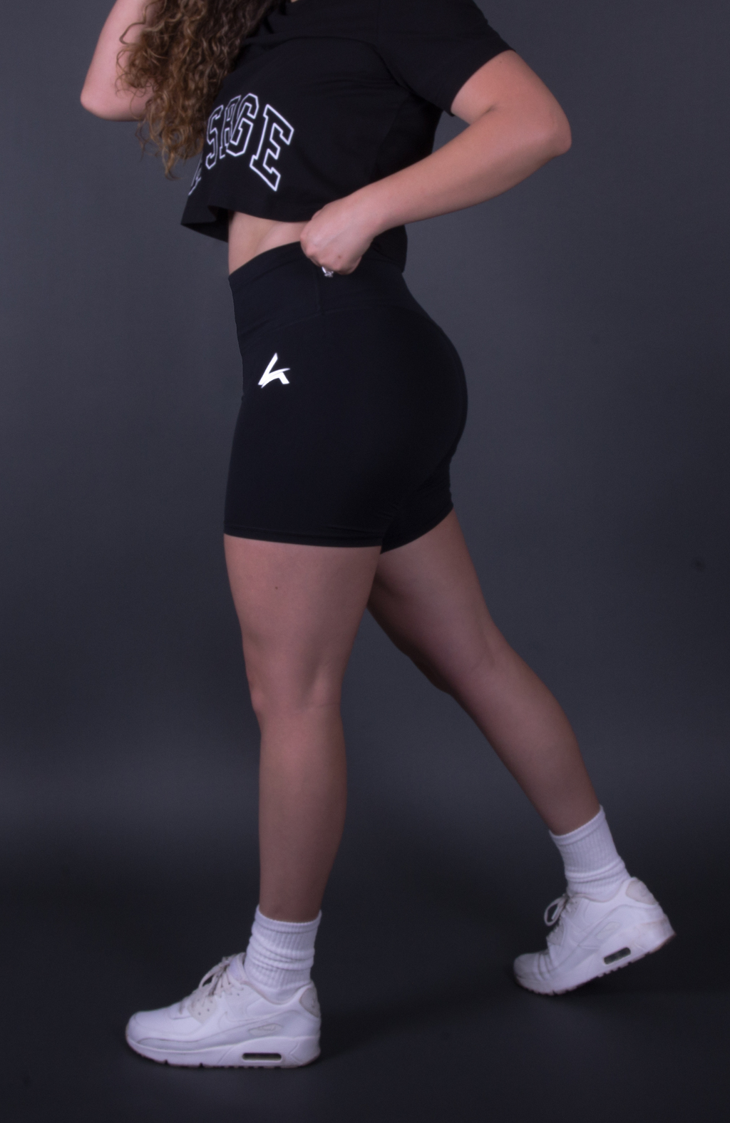 Signature Biker Shorts 7"