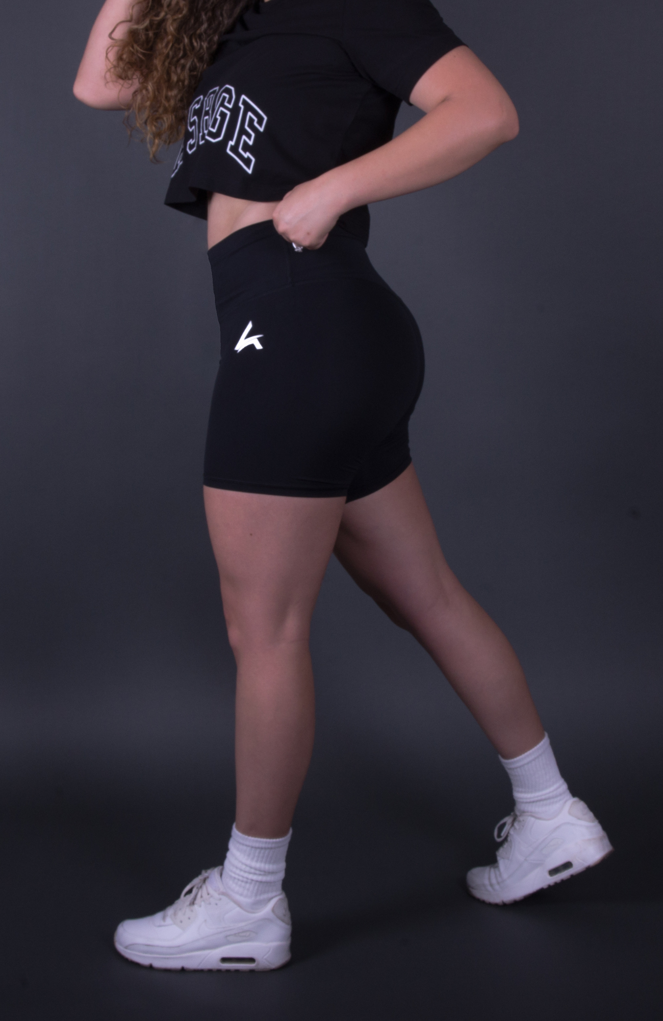 Signature Biker Shorts 7"