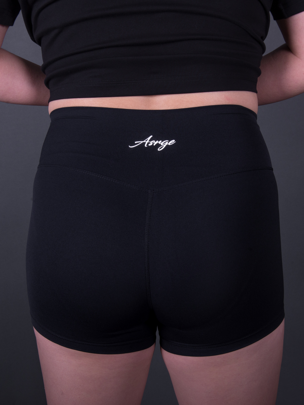 Signature Biker Shorts 3"